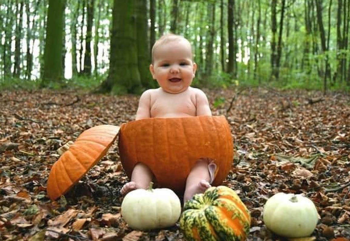 What a cute baby by @believeinmagicimages