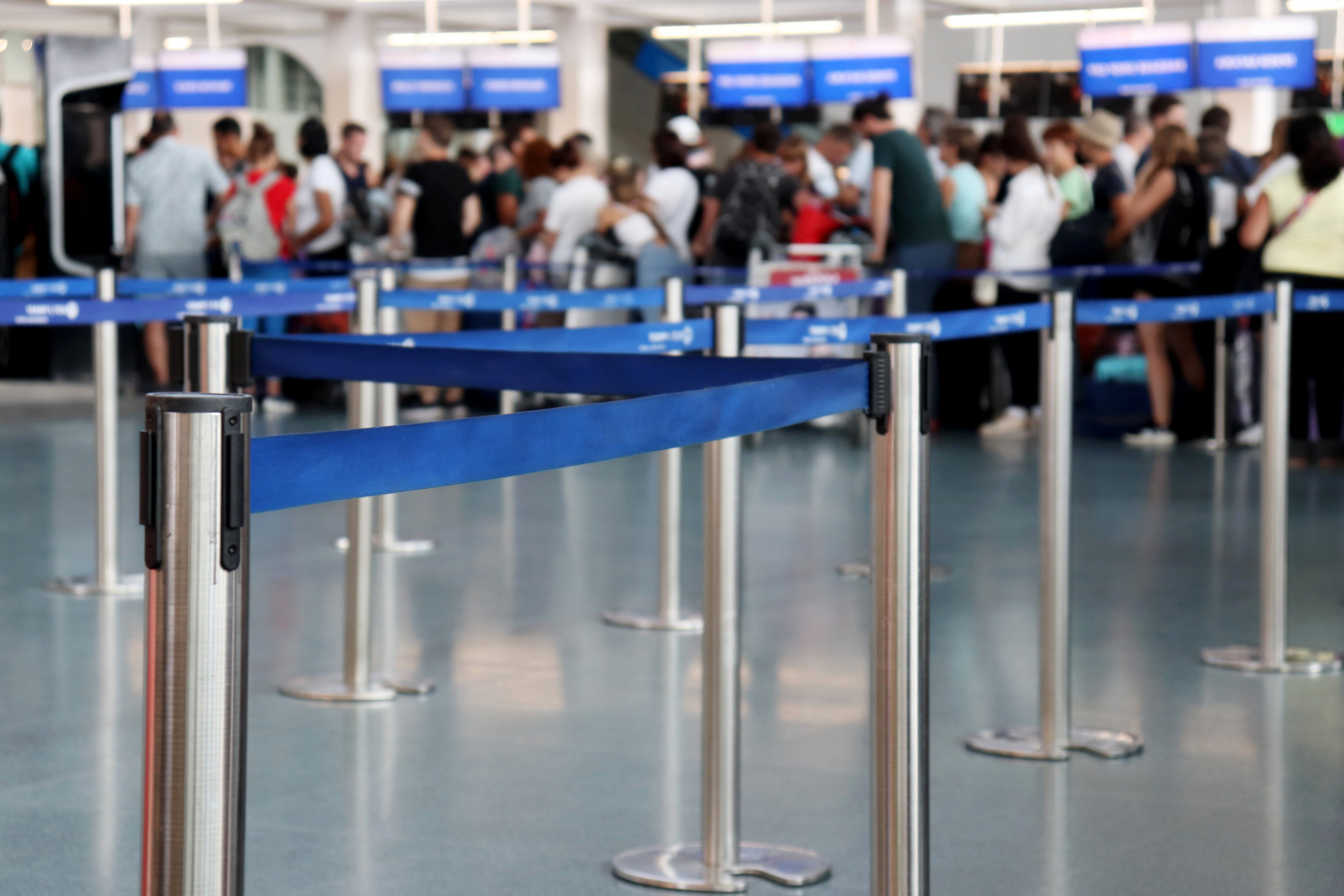 Border force staff to walkout at UK airports over Christmas