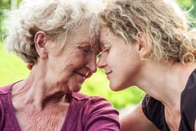 Many young people rely on grandparents for emotional support, research found (photo: Adobe)