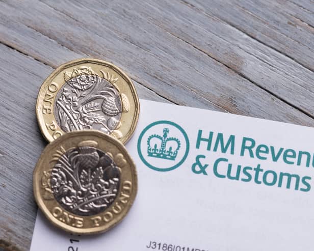 Hm revenue and top customs free number
