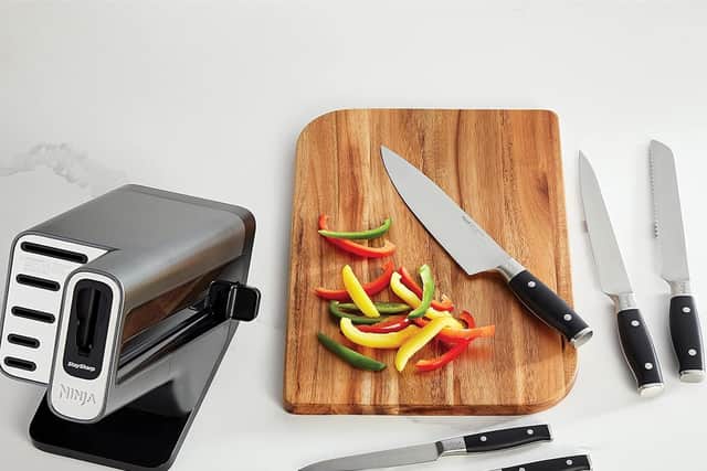 The set comes with every type of knife you'd need