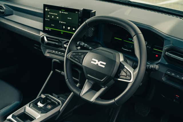 If you don't like hard plastics, look away now - but it's all so appropriate in the Duster. Wireless Android Auto and Apple CarPlay in high-spec models is a welcome touch, though