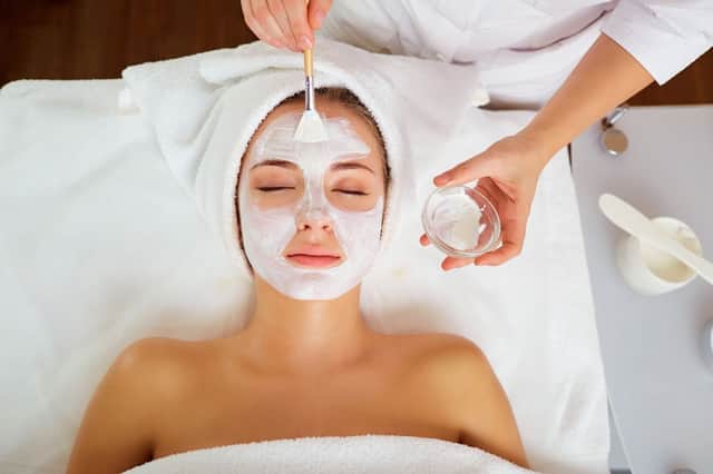 This Mother's Day, give your mum the gift of relaxation with 15% off beauty treatments from Treatwell.