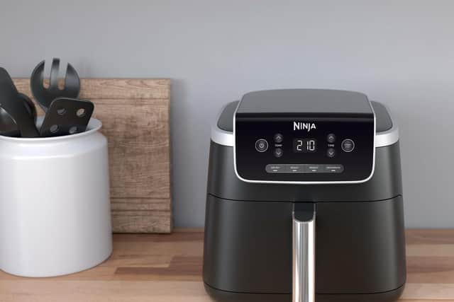 For an air fryer with nearly five litres of capacity, it's very compact