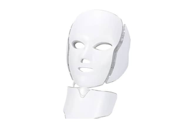Shark-Inspired 7-Colour LED Light Therapy Face & Neck Mask
