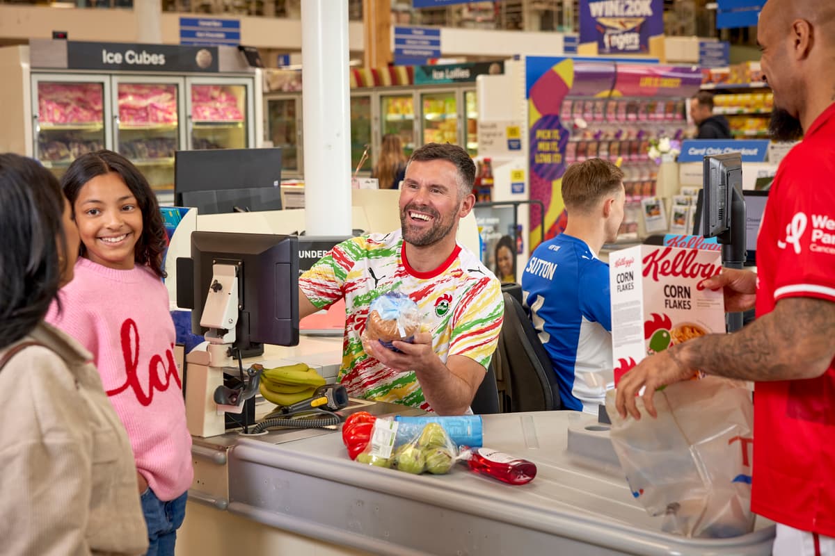 Ben Foster helps raise money for free football camps for kids