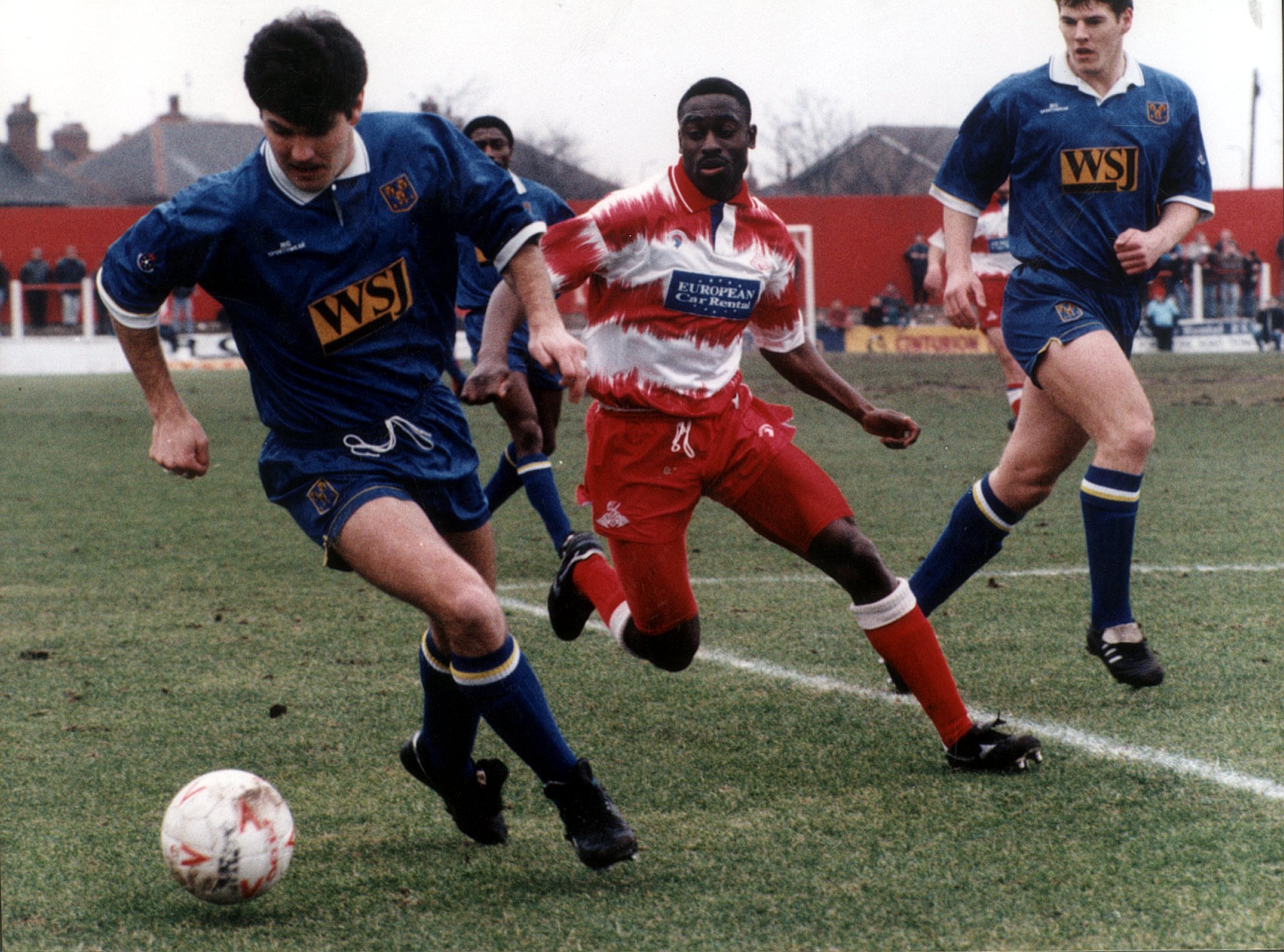 12 retro photos of the Doncaster Rovers team in the early 90s