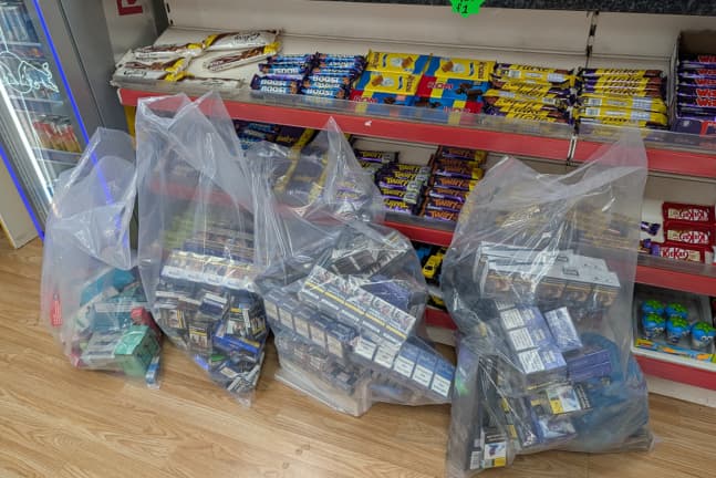 Festnahmen und Beschlagnahmung illegaler Zigaretten und E-Zigaretten bei ...