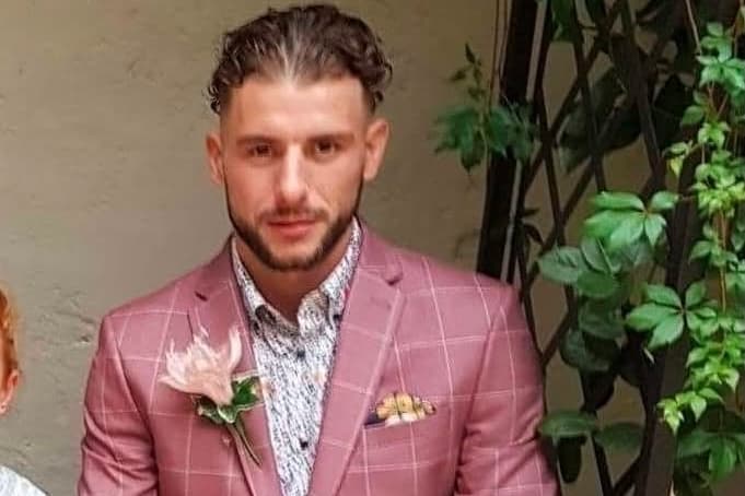 Opfer der Messerattacke in Doncaster identifiziert, Familie gedenkt ihm