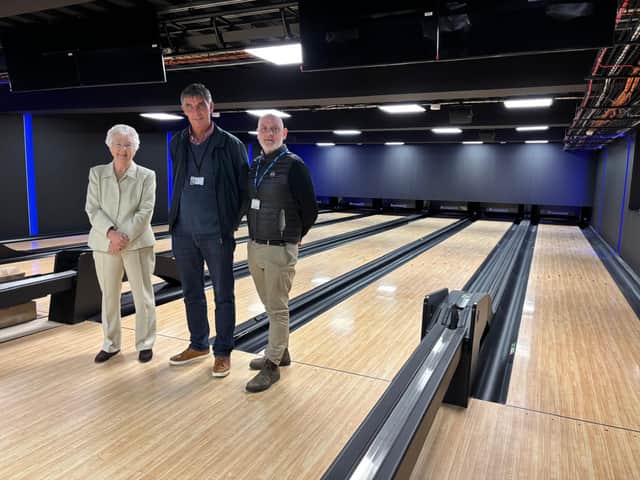 Mayor Ros Jones with James Church and Doncaster Culture and Leisure Trust CEO Michael Hart at Thorne Leisure Centre in April 2026.