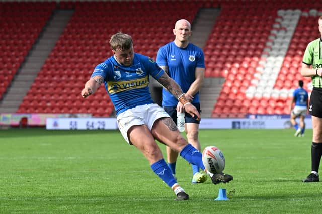 Connor Robinson smashes kicking record as Doncaster thump Barrow Raiders