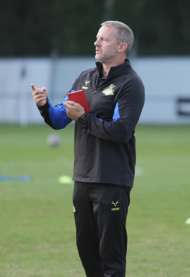Belles manager Lee Mitchell is hoping to lead the team to a successful season.