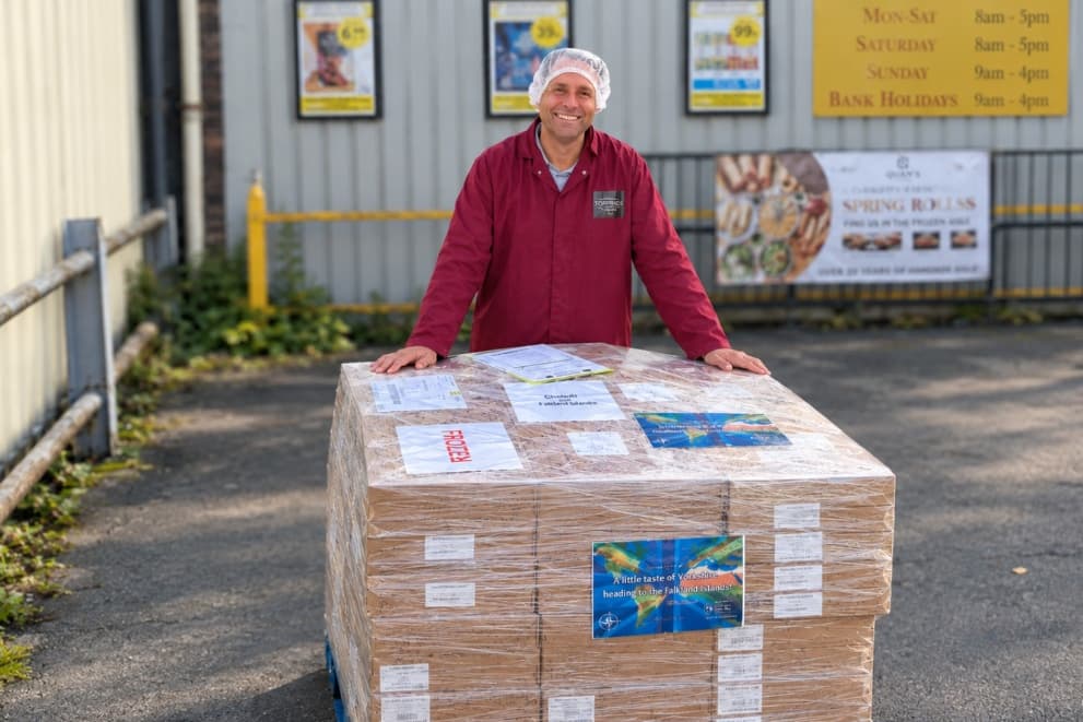 Doncaster Pies auf dem Weg zu den Falklandinseln (12.875 km)