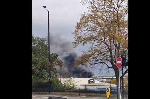The fire is raging in the Balby area.