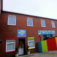 Mum's praise for nursery as children evacauted following nearby blaze