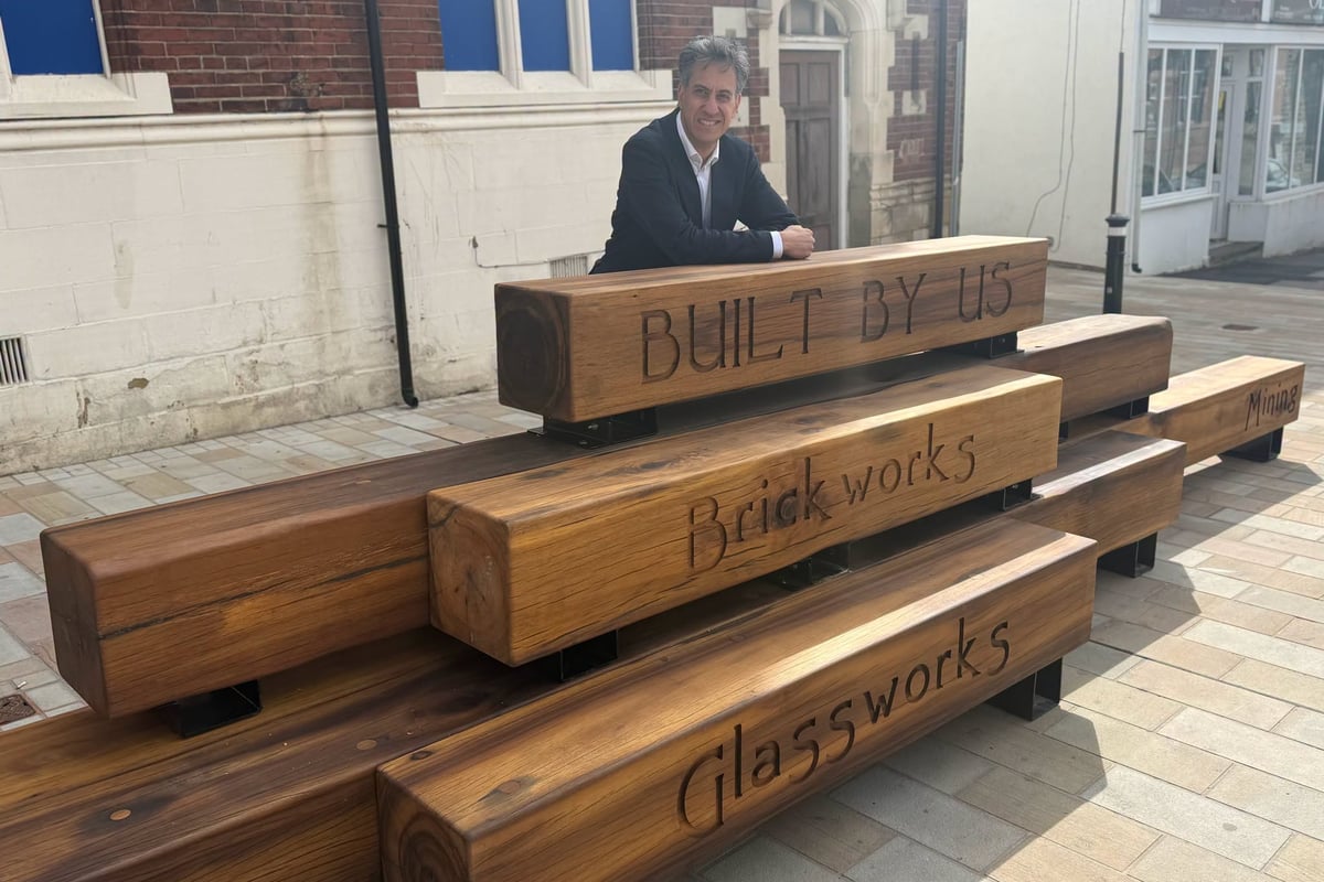 MP gives thumbs up to artwork improvements in Doncaster town