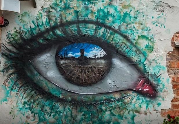 This captivating piece of graffiti by My Dog Sighs is an unmissable opportunity for photographers