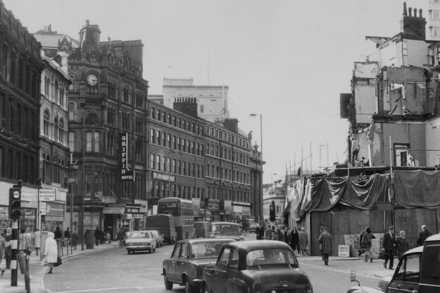 The corner of Albion Street and Boar Lane in April 1974.