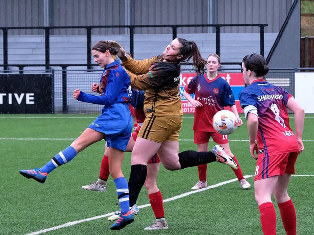 Scarborough Ladies U18s v North East Leeds Lionesses

PHOTOS BY RICHARD PONTER