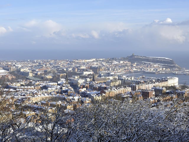 Snowy rooftops seen from Oliver's Mount, 100781b.