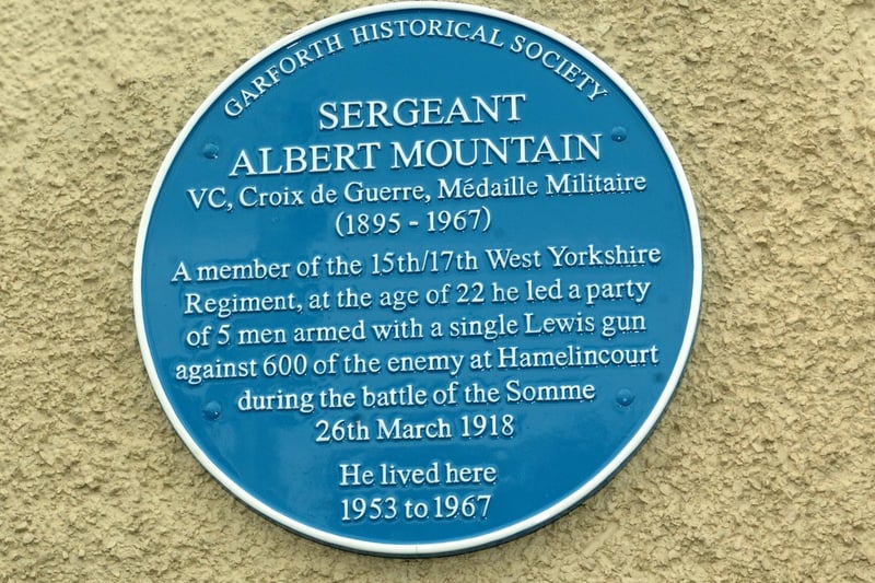 April 2007 and a blue plaque was unveiled at The Miners pub in memory of Albert Mountain who was awarded the Victoria Cross for bravery. He ran the pub in his later years.