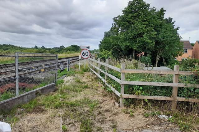 The crossing over the line at Bessacarr