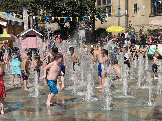 Cooling off in Sheffield city centre.The Met Office has issued an 'extreme' amber heatwave warning for many parts of Yorkshire with high heat expected to last until Sunday August 14