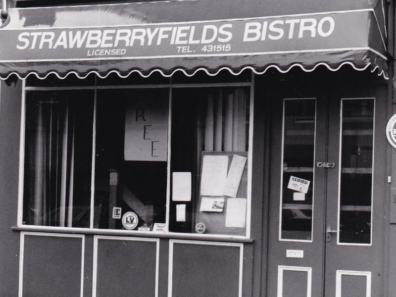 Remember Strawberryfields Bistro on Woodhouse Lane? Pictured in September 1984.