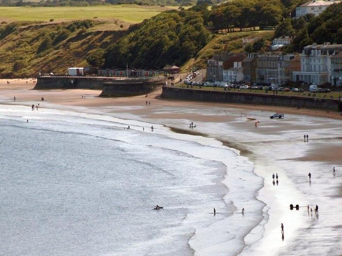 Filey beach is clean and idyllic, with a large stretch of sand, making it the perfect place for a family day out or a dog walk. It is a 1 hour 35 minute drive to the quaint North Yorkshire seaside town. The quickest way is to go via the A64.