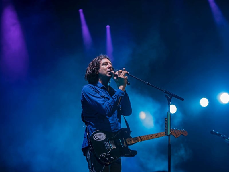 The frontman takes control.