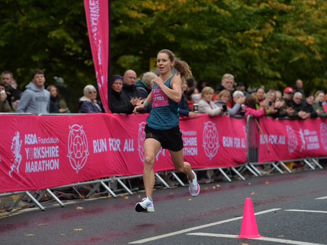 Crowds line the finish line