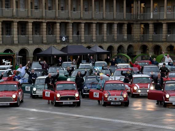 Minis at The Piece Hall