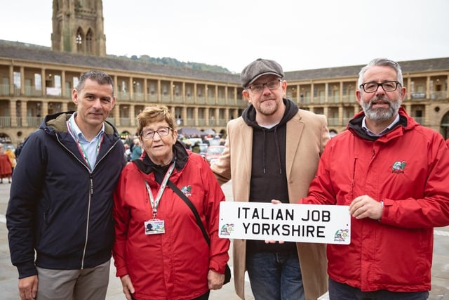 David George, Director of Mini UK with the convey organisers Giulia and Freddie St George and Emmerdale star Liam Fox. Photo by Ellis Robinson
