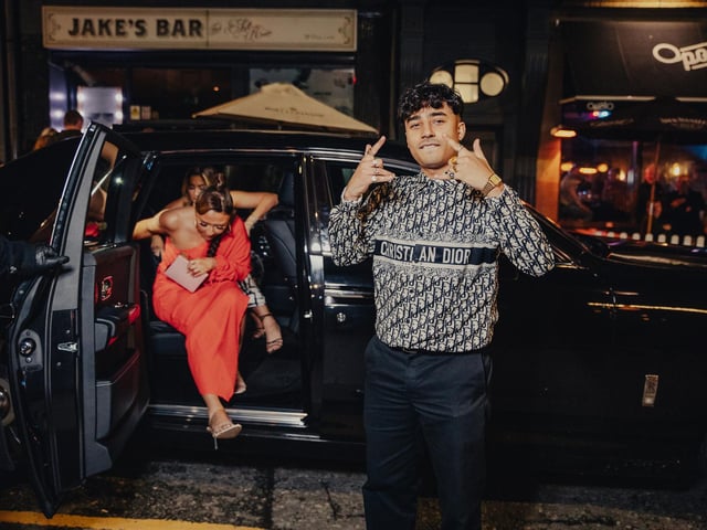 Zanetti's Celebs Go Dating co-star poses for a picture on Call Lane