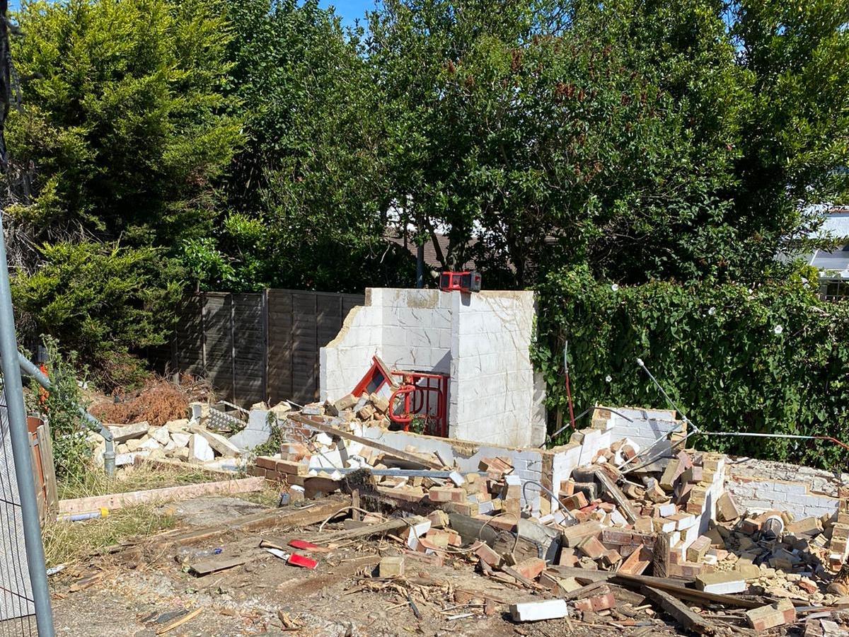 Work is progressing well on the replacement of Woodside Road's old toilet block, in the north-east corner of the ground, and its floodlights