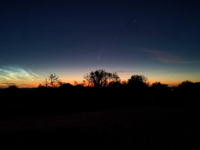 Greg Stanmore sent in this snap, taken on Bignor Hill