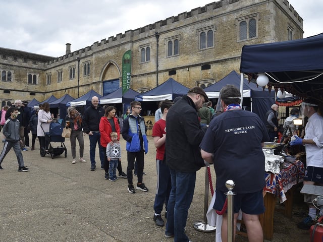 Food fayre at Burghley House, Stamford EMN-200830-162524009