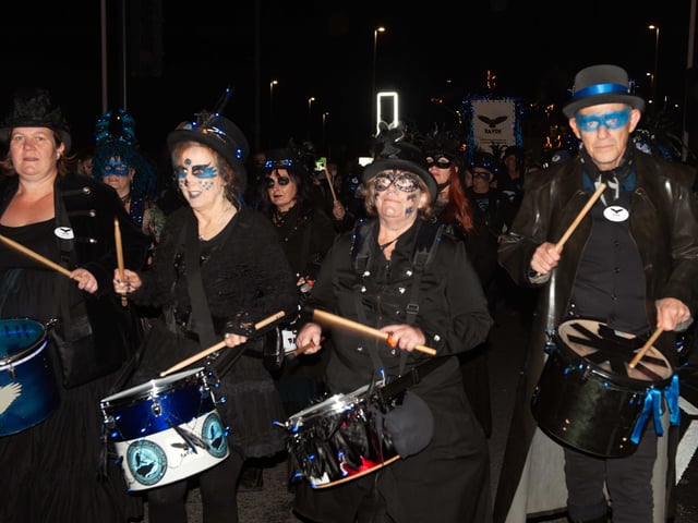 Hastings Bonfire 2021. Photo by Frank Copper. SUS-211017-065750001