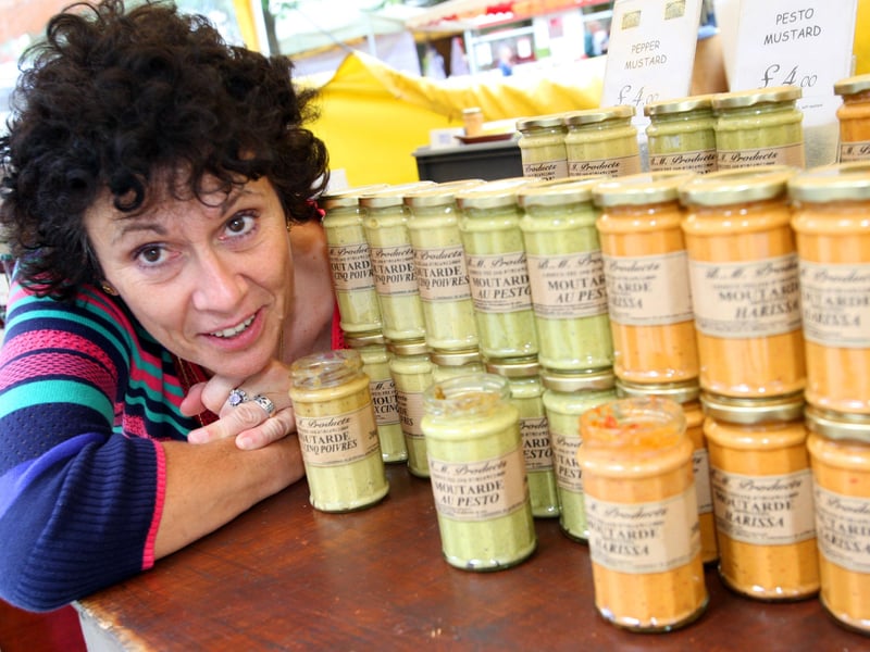 Muriel Charles selling mustards. Picture: Steve Cobb SC11290270a