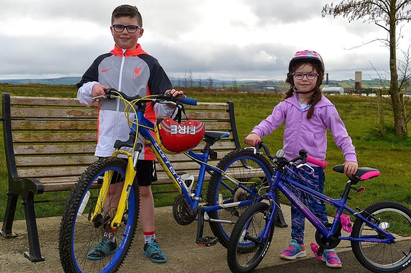Sean Sweeney, age 9, with his sister Katherine (6) in Culmore Country Park recently. DER2110GS – 028