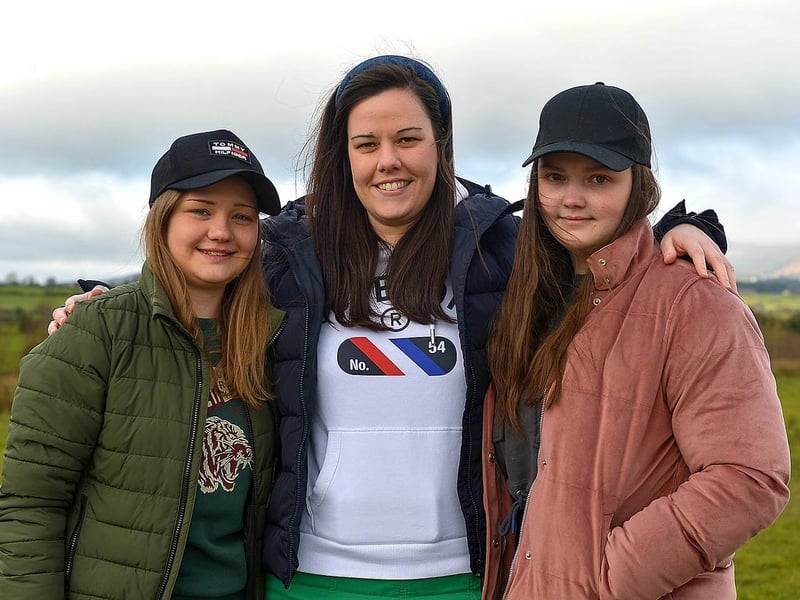 Anna White, Heather McKnight and Jodie Walker were in Culmore Country Park recently. DER2110GS – 031