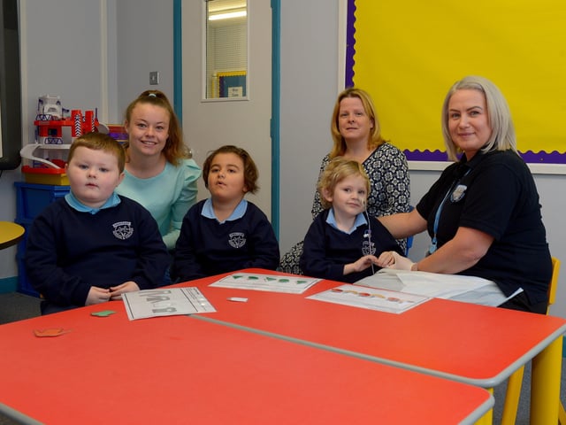 Ms Rathfield (on the right) P1 class at Ardnashee Primary School. Included in the photo are Joanne O’Doherty and Carole Vaughan-McDonald. DER2140GS – 017