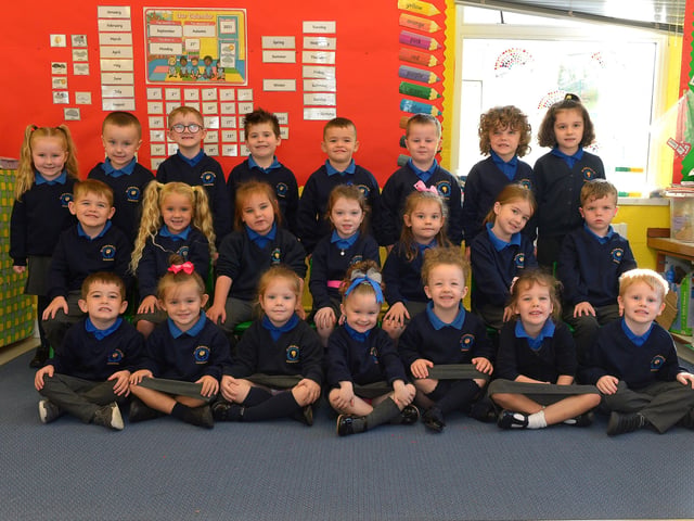 Miss Lynch’s St Therese’s Primary 1 class. DER2137GS - 008