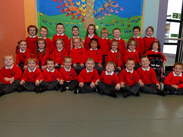Mrs McGahon’s P1 class at Listnagelvin Primary School. DER2138GS – 017