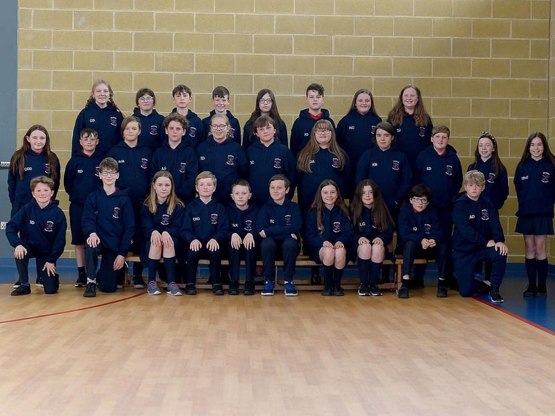 Mr Morrison’s P7 class at Broadbridge Primary School, Derry. DER2123GS – 068