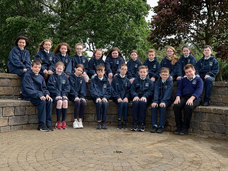 Mrs M. McGlinchey’s P7 class at Long Tower Primary School, Derry.  DER2123GS – 038