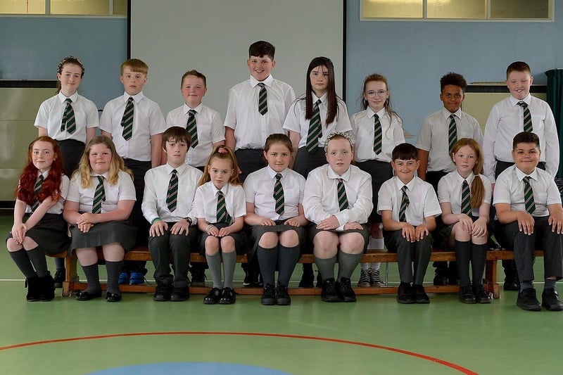 Mr Martin’s P7 class at Greenhaw Primary School, Derry. DER2123GS – 063