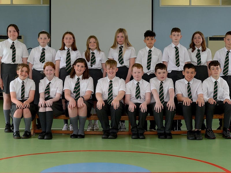 Mrs Gallick’s P7 class at Greenhaw Primary School, Derry. DER2123GS – 062