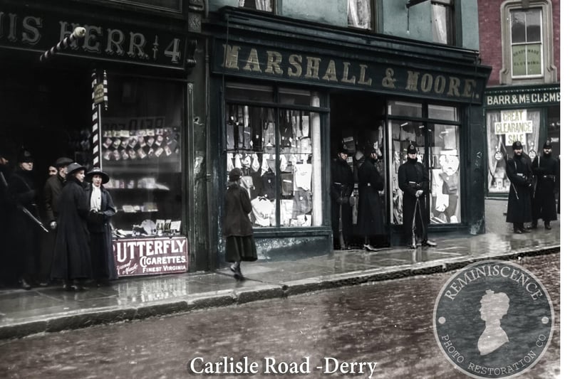 30th January 1913:  Armed police guarding shops during the Derry city By-Election.  (Photo by Topical Press Agency/Getty Images)