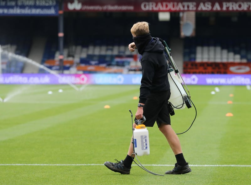 The EFL have revealed that not one of the players or club staff to take one of the 3,136 COVID-19 tests tested positive in the latest set of data, with League One and League Two showing the same result. (EFL)